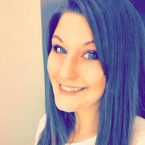 Meet your Posher, Izzy